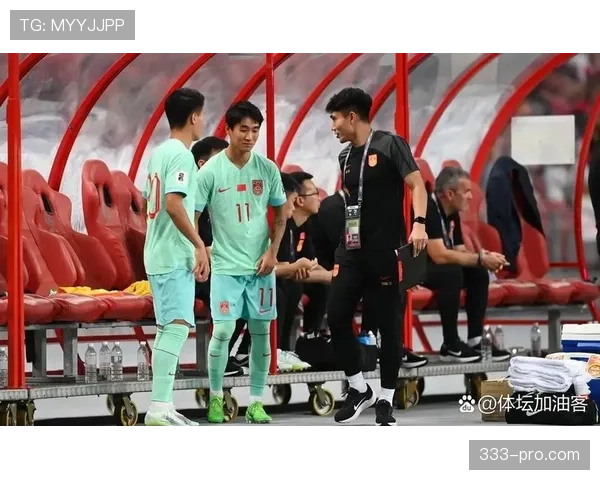 技术区规则拆解：教练与替补席该如何合法行动？