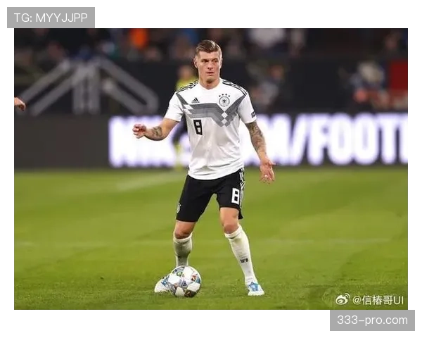 克罗斯关键战出球主导力为何胜过新援中场的节奏控制？